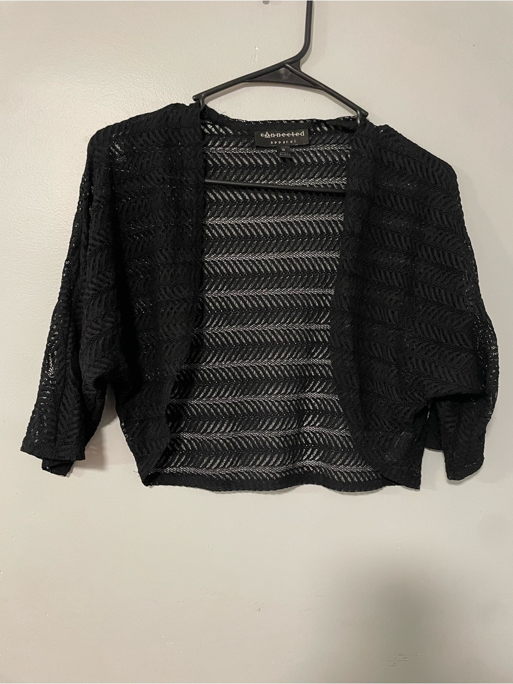connected apparel Black Open-Weave Cropped Cardigan Shrug